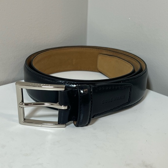 Cole Haan Other - Men’s Cole Haan Leather Classic Black Leather Belt Silver Clasp Belt EUC